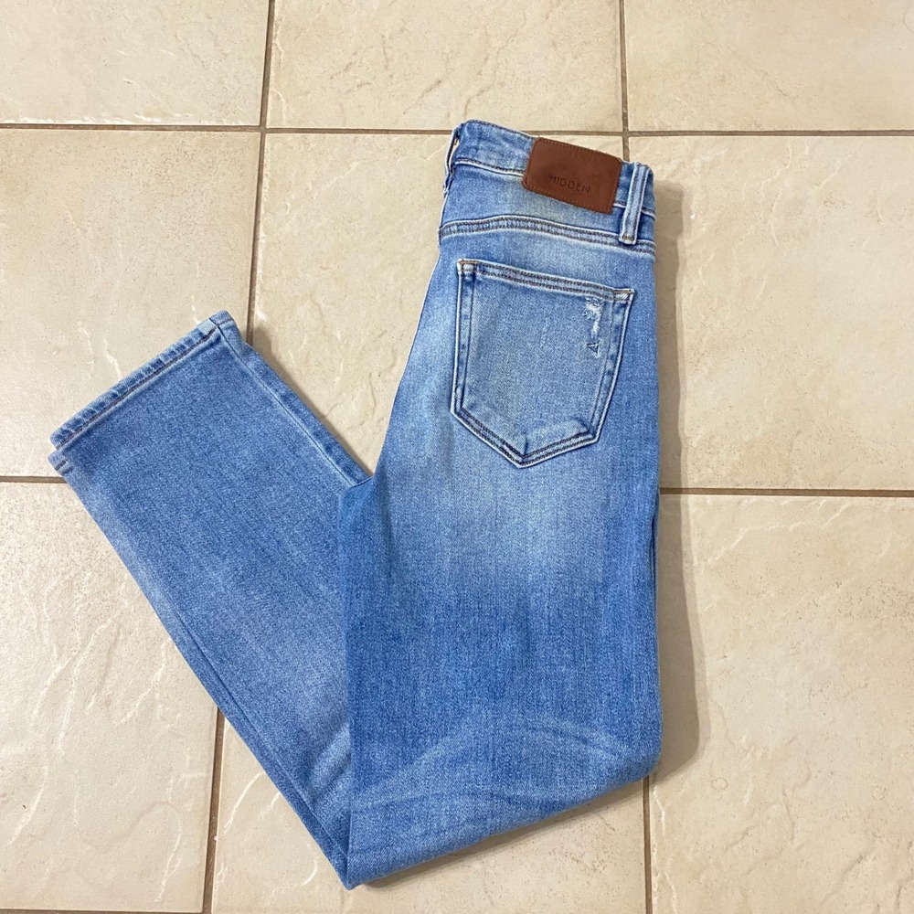Straight Leg Women’s Jeans in Light Blue